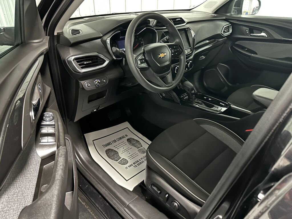 Used 2023 Chevrolet TrailBlazer LT w/ Convenience Package image 6
