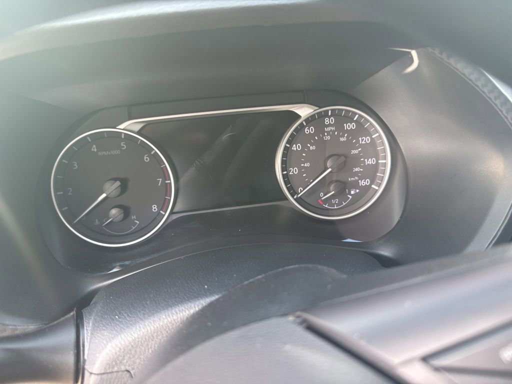 Used 2025 Nissan Sentra SV image 7