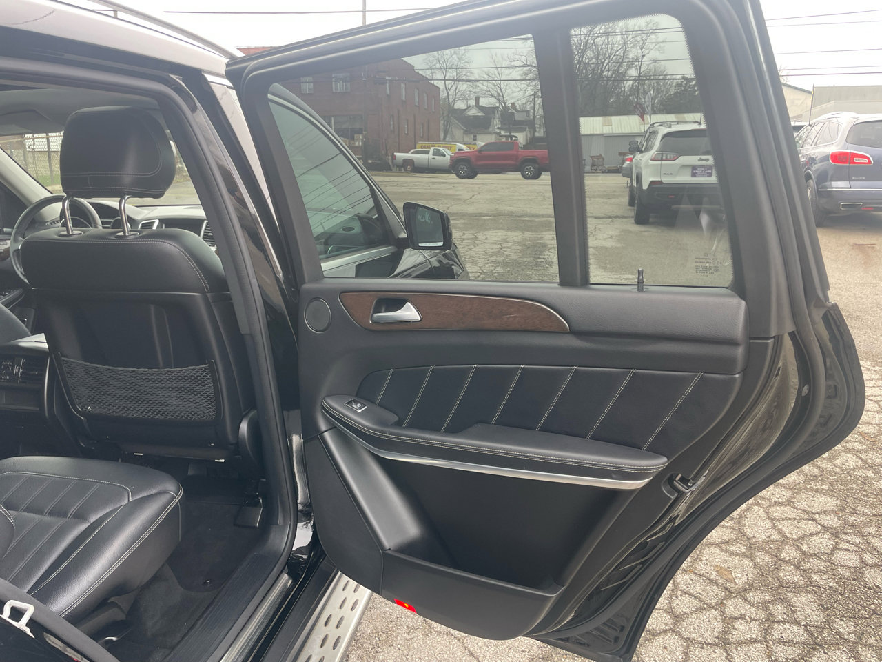 Used 2014 Mercedes-Benz GL 450 4MATIC image 21