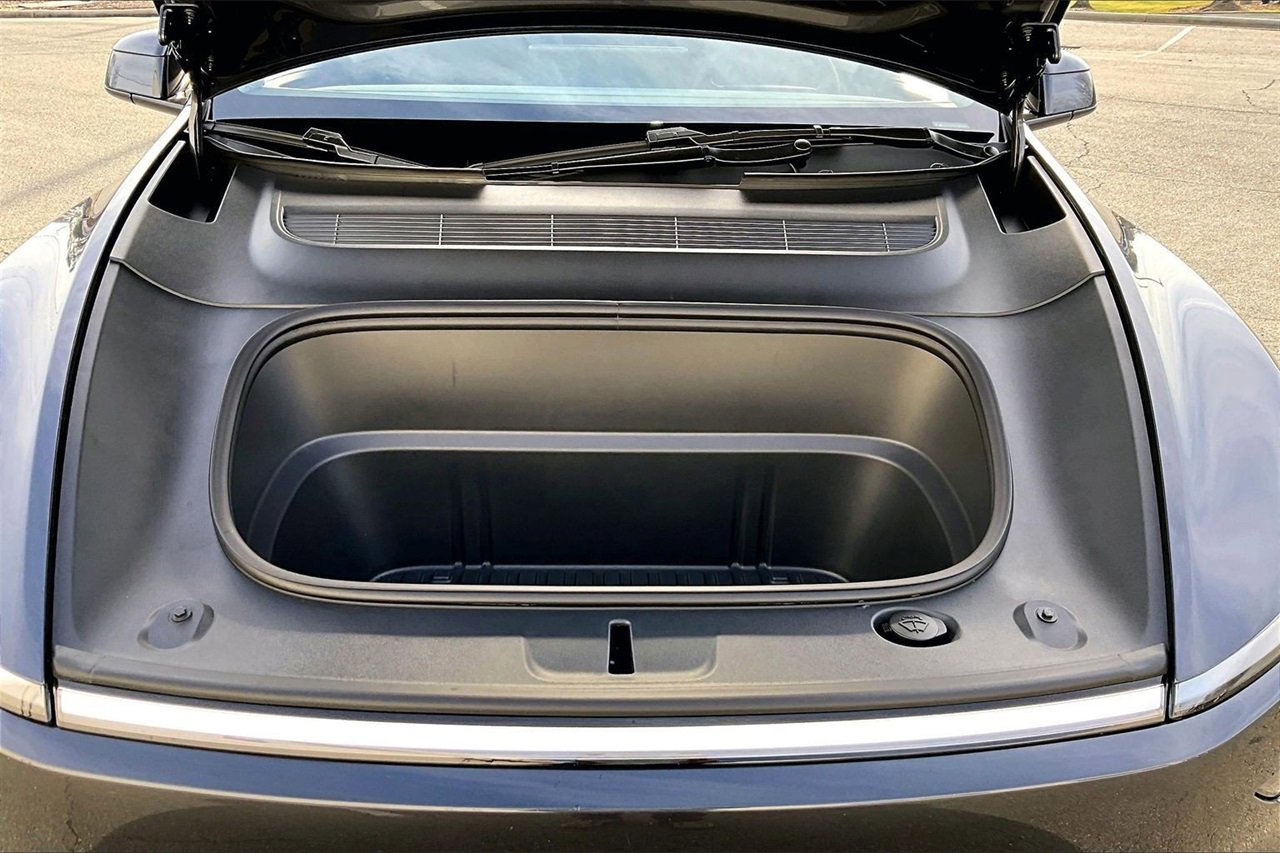 Used 2026 Tesla Model Y Long Range image 36