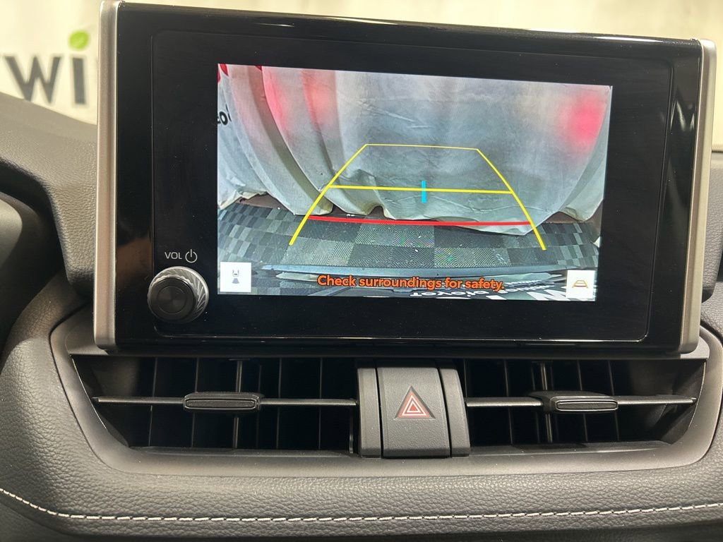 Used 2025 Toyota RAV4 LE image 28