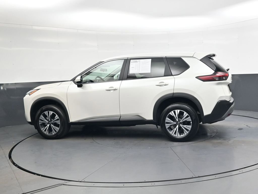 Used 2023 Nissan Rogue SV image 7