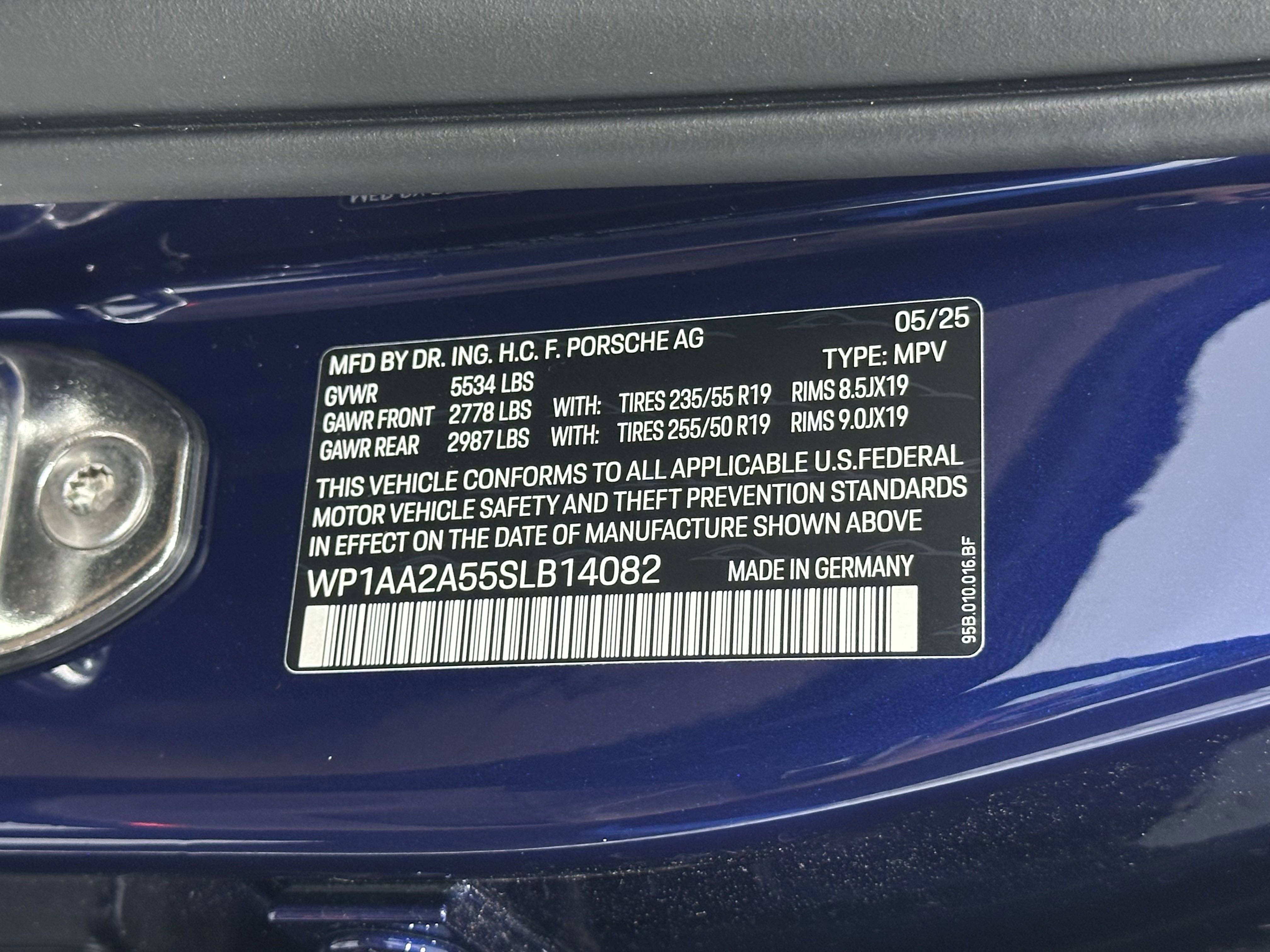 New 2025 Porsche Macan image 55