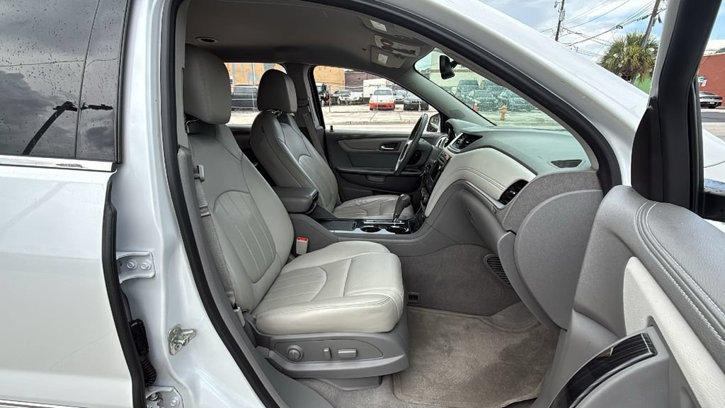 Used 2016 Chevrolet Traverse LTZ AWD/4WD image 44