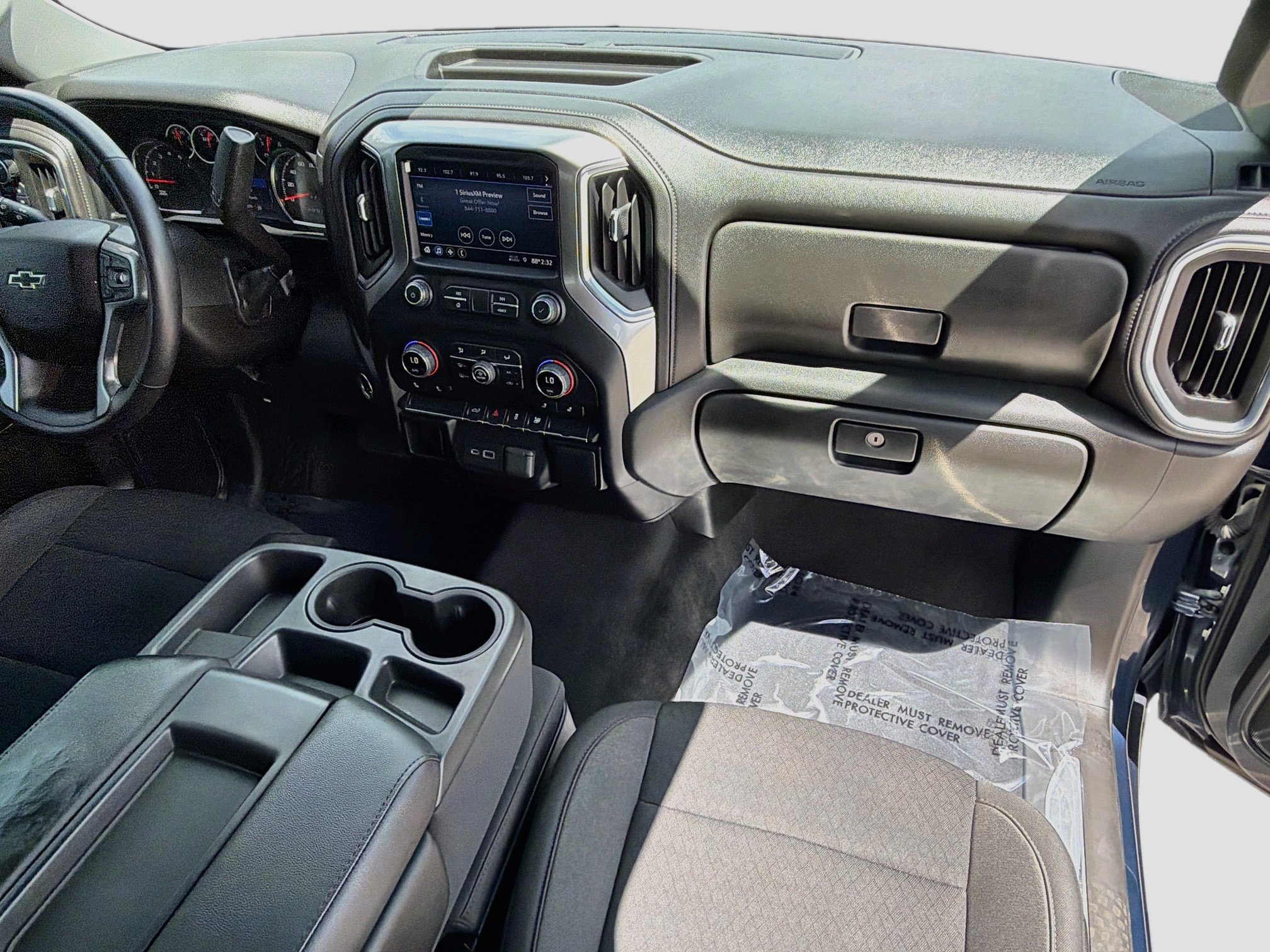 Used 2022 Chevrolet Silverado 1500 RST w/ LPO, Blackout Package AWD/4WD image 13