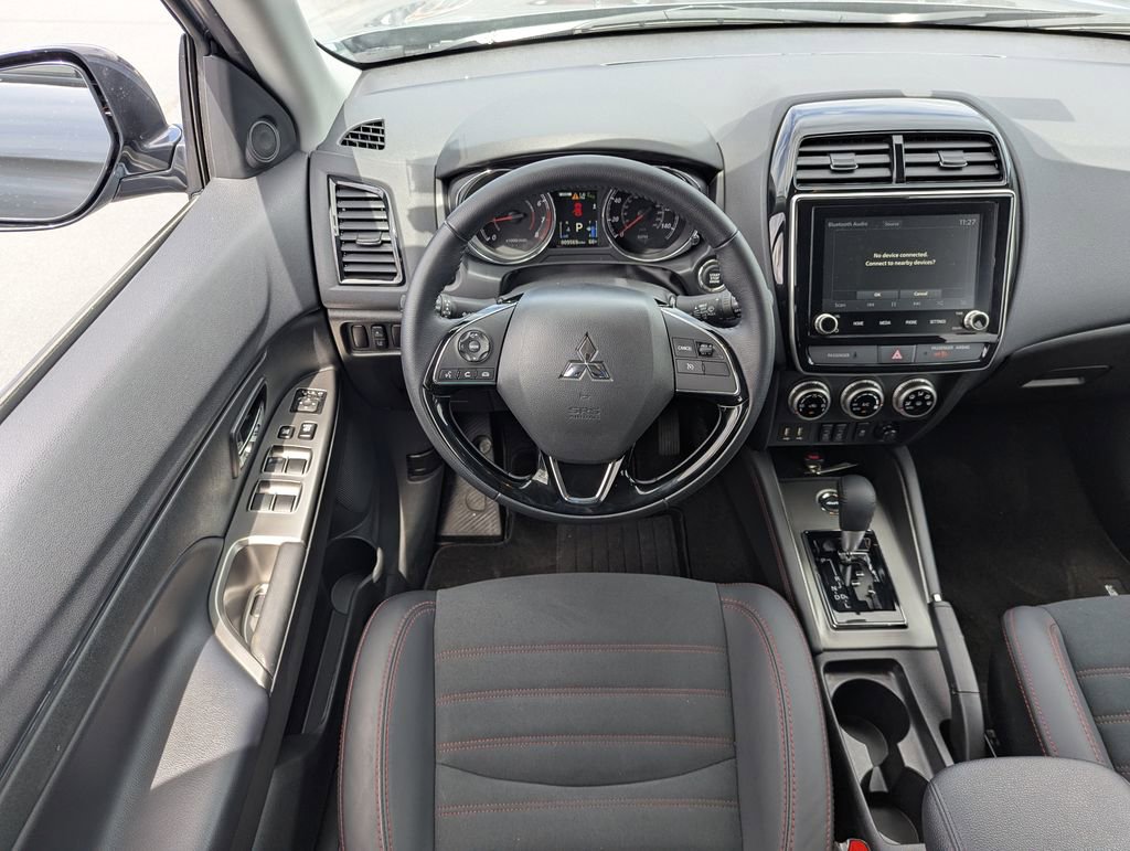 Used 2025 Mitsubishi Outlander Sport SE AWD/4WD image 16