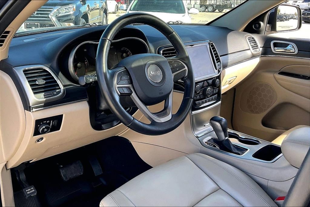 Used 2020 Jeep Grand Cherokee Limited image 16