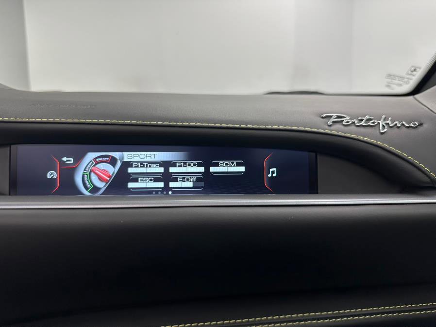 Used 2019 Ferrari Portofino RWD image 85