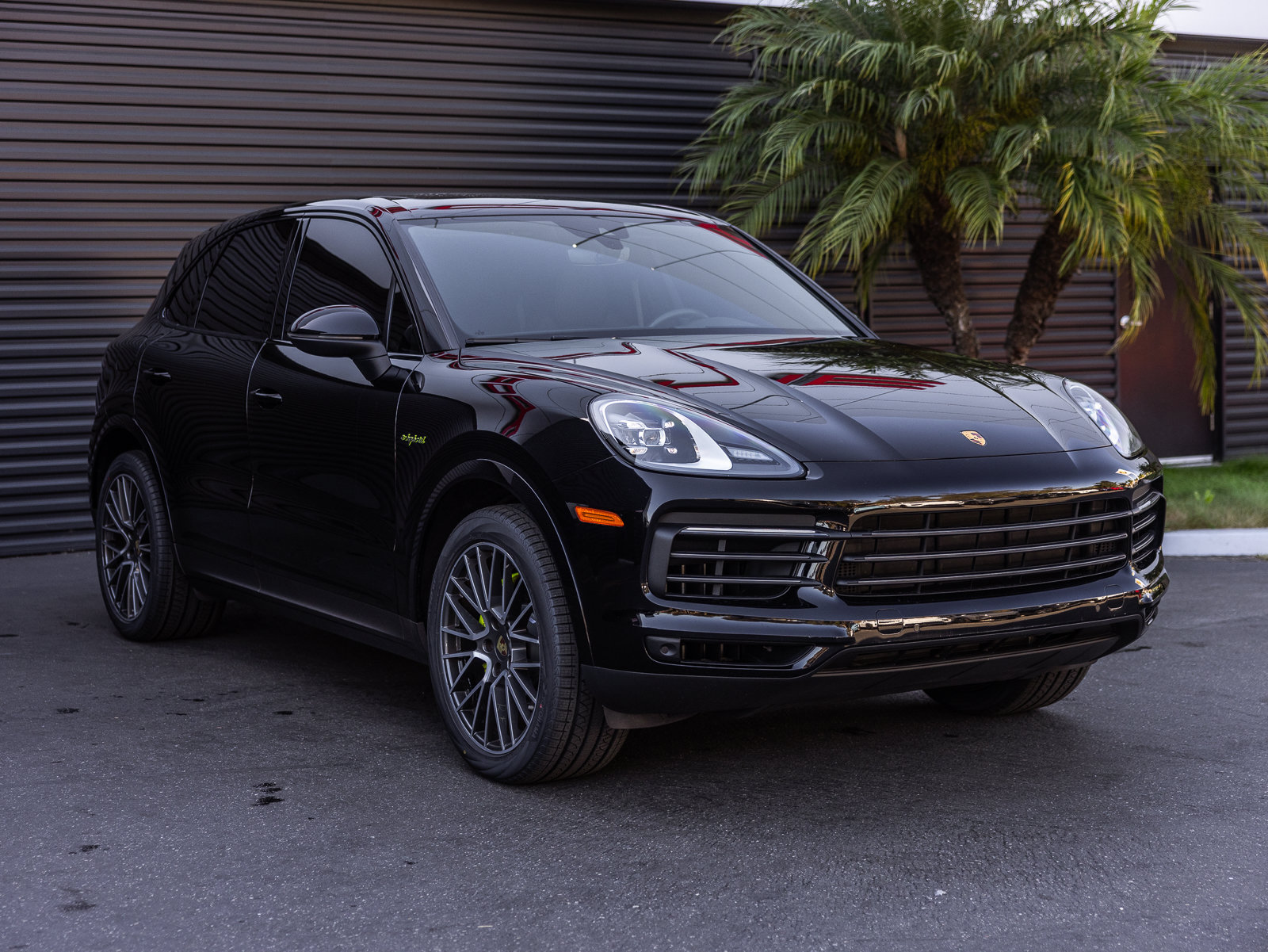Certified 2023 Porsche Cayenne Platinum Edition AWD/4WD image 6