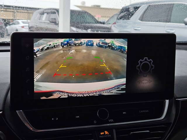 Used 2025 Nissan Altima 2.5 SR w/ SR Premium Package image 12