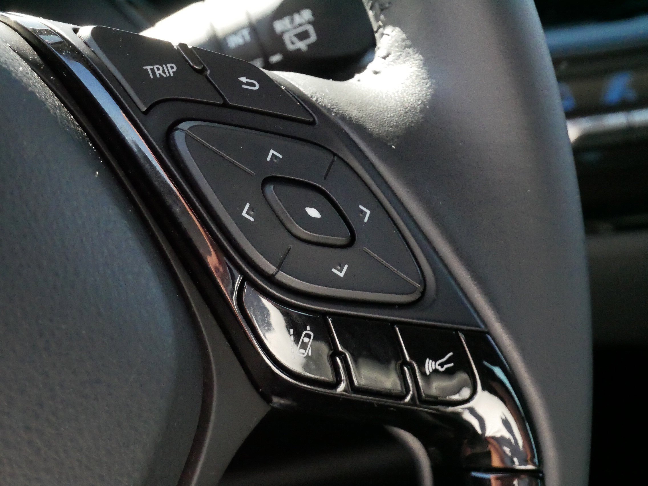 Certified 2020 Toyota C-HR Limited FWD image 25