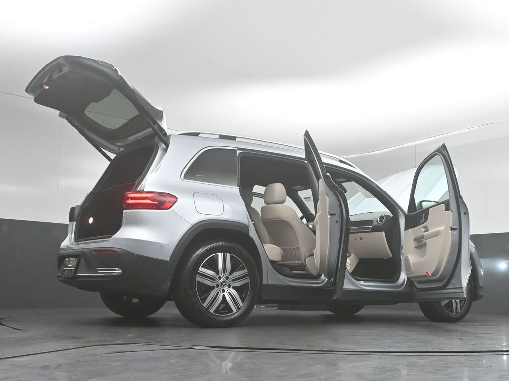 Used 2024 Mercedes-Benz EQB 300 4MATIC w/ Winter Package image 54