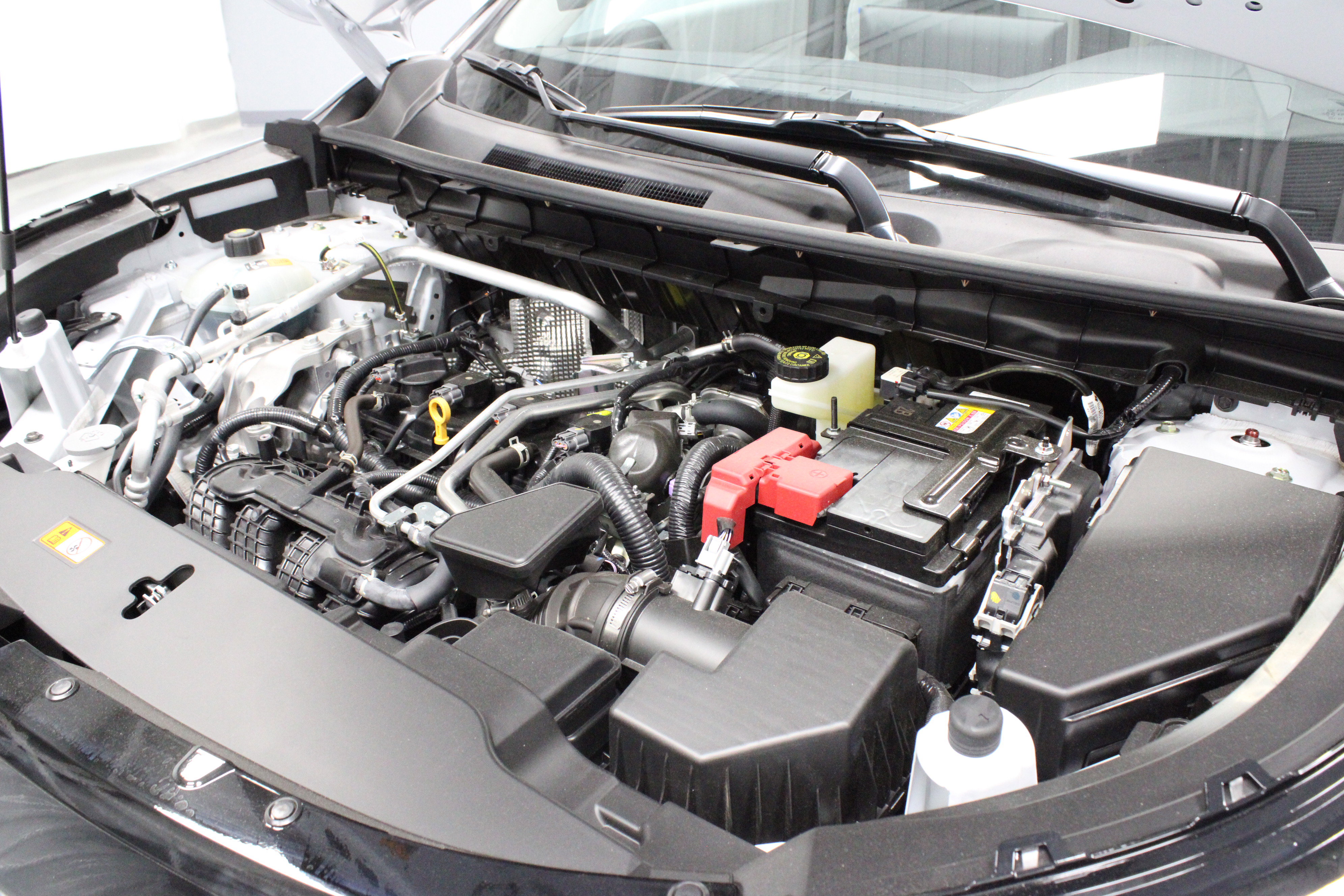 New 2025 Mitsubishi Outlander SE image 32