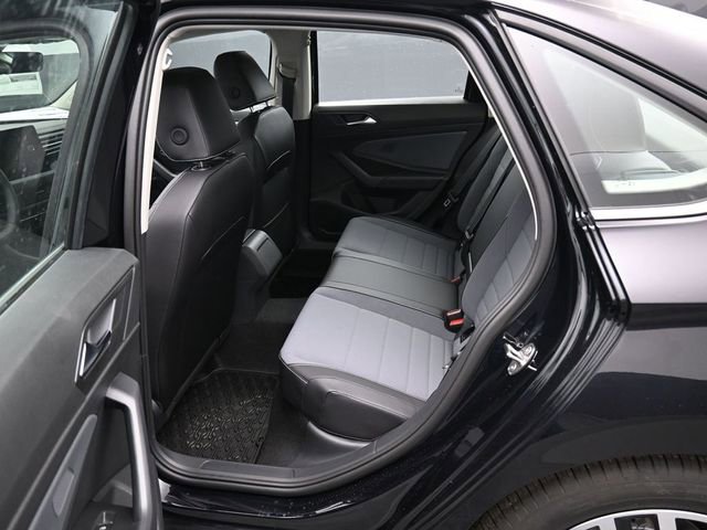 New 2026 Volkswagen Jetta SE image 11