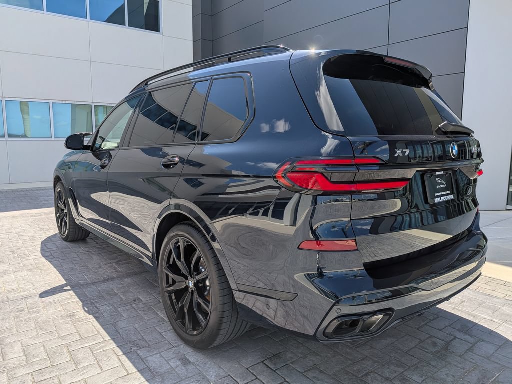 Used 2025 BMW X7 M60i AWD/4WD image 4