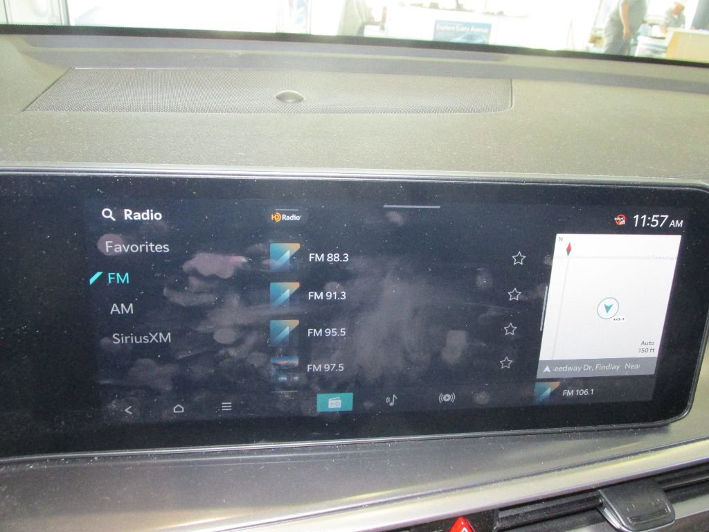 Used 2025 Kia Sorento S image 20