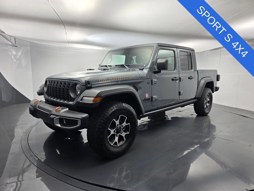 Used 2025 Jeep Gladiator Sport AWD/4WD image 8
