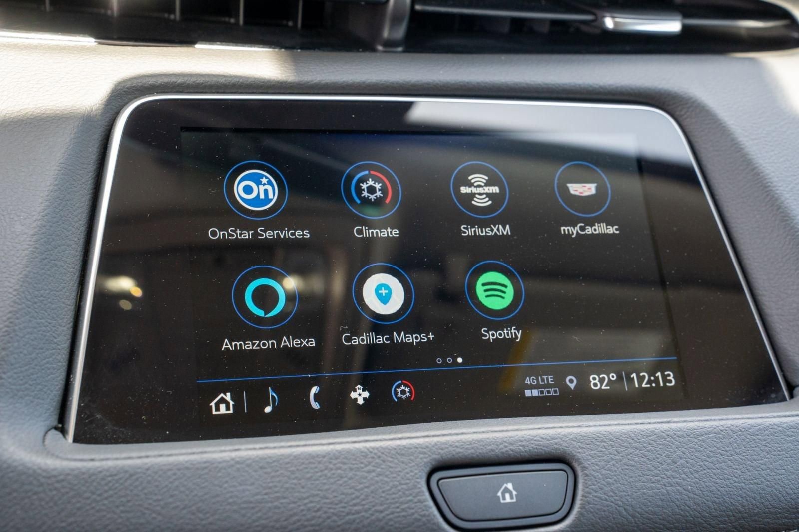 Used 2023 Cadillac XT4 Luxury w/ Driver Awareness Package FWD image 33