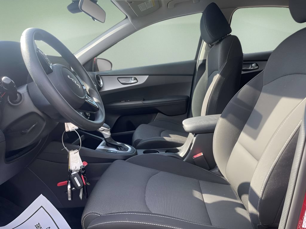 Used 2022 Kia Forte LXS FWD image 18