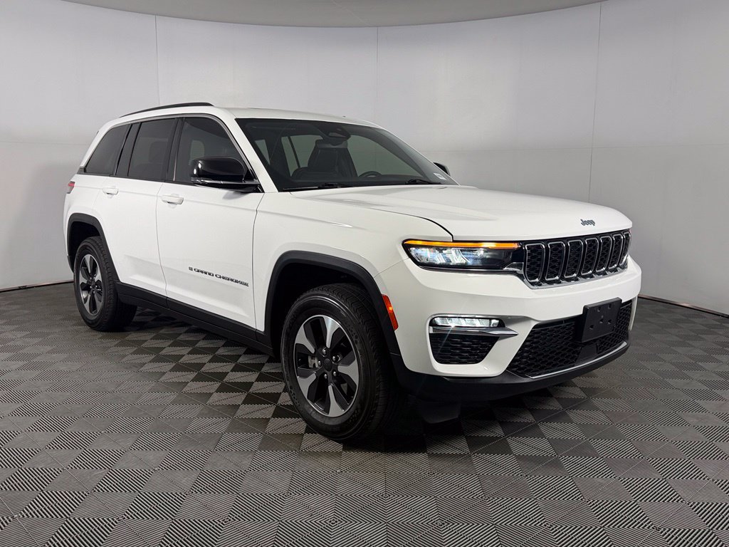 Used 2024 Jeep Grand Cherokee Limited 4xe AWD/4WD image 5