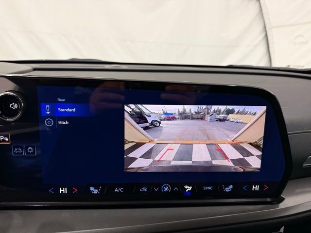 New 2026 Chevrolet Traverse LT image 38