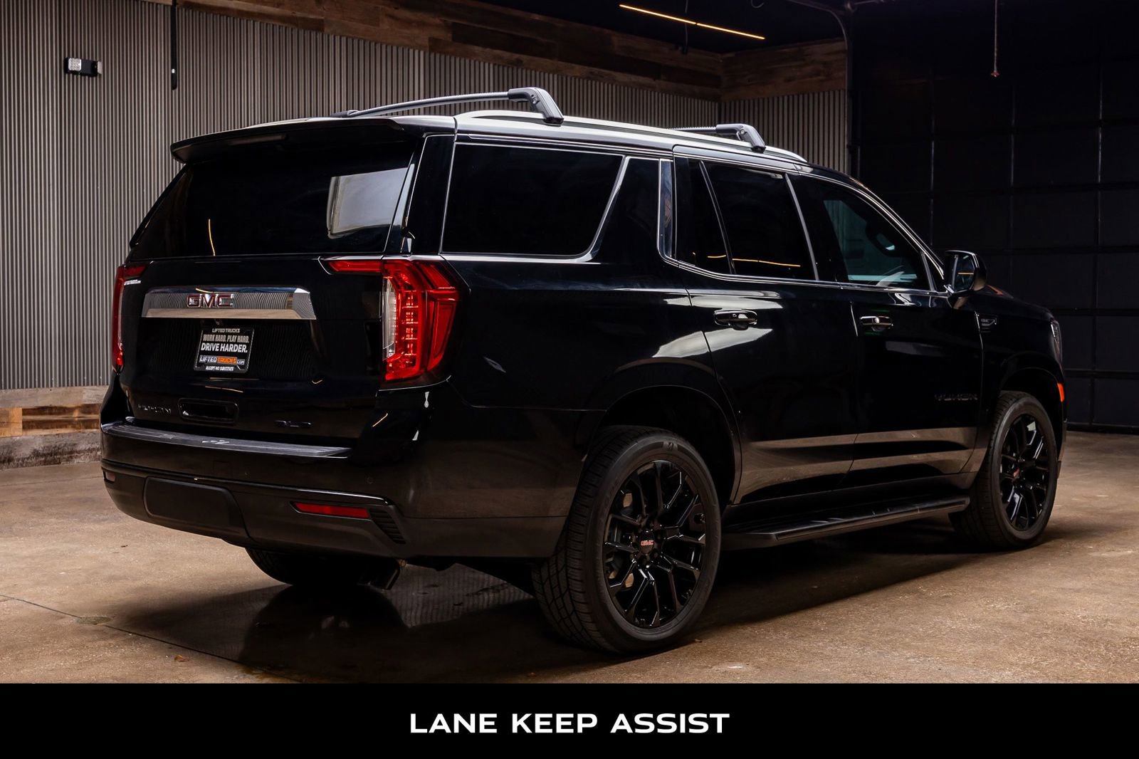 Used 2023 GMC Yukon SLE image 9