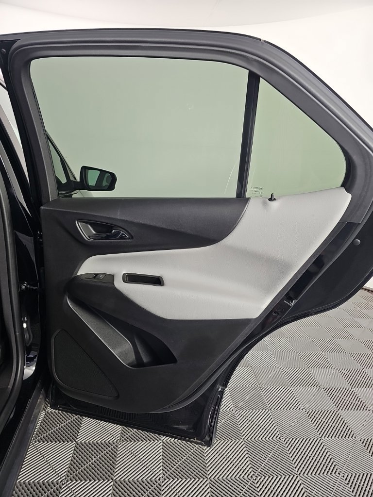 Used 2024 Chevrolet Equinox LS w/ LS Convenience Package FWD image 17