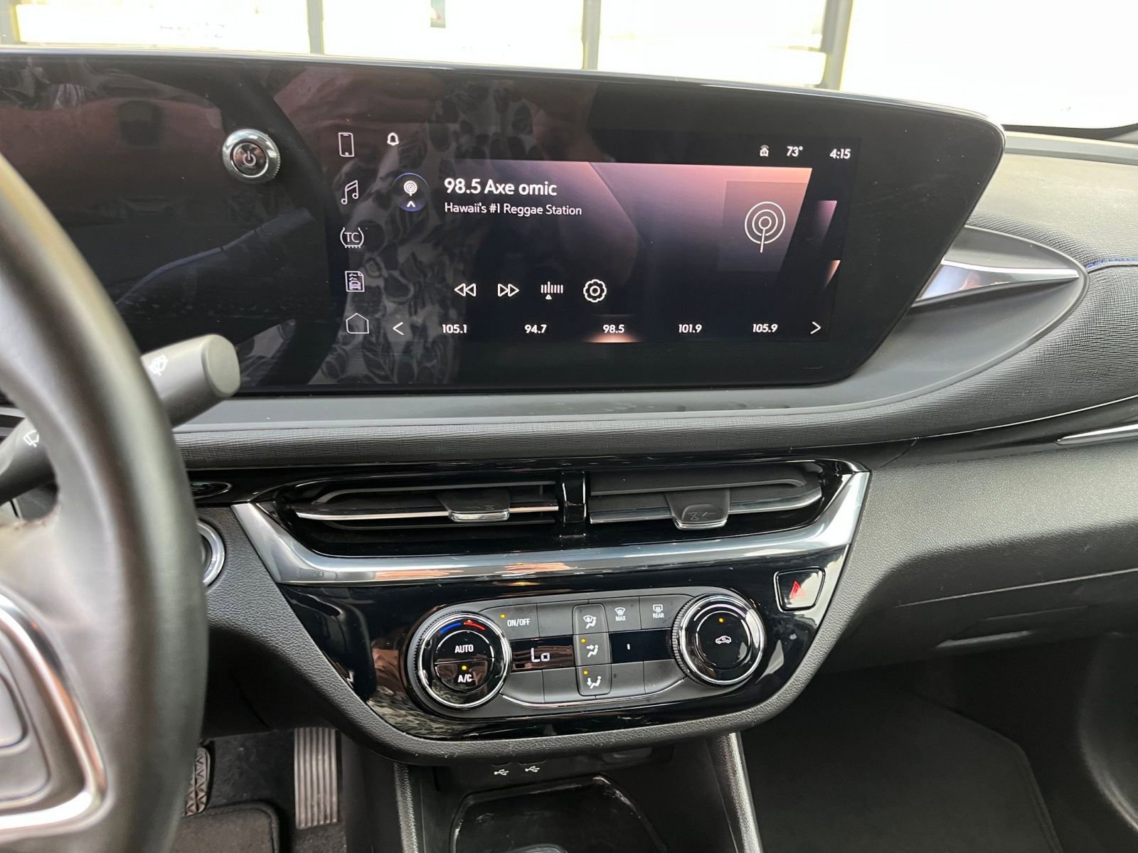 Used 2025 Buick Envista Sport Touring image 17