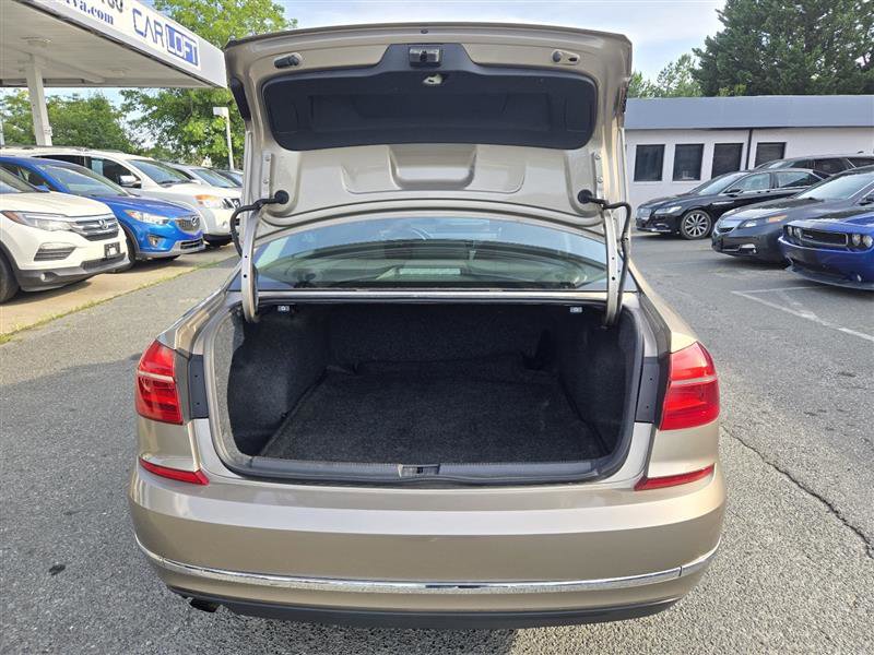 Used 2016 Volkswagen Passat 1.8T S image 11