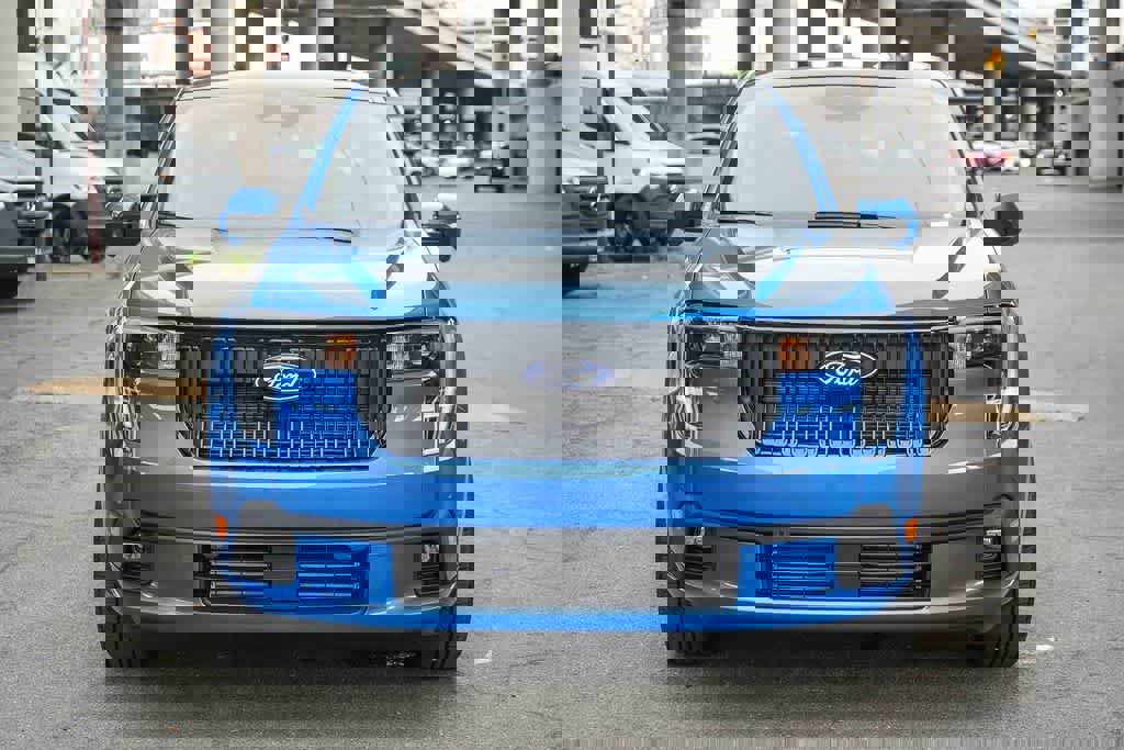 New 2026 Ford Maverick Lobo image 2