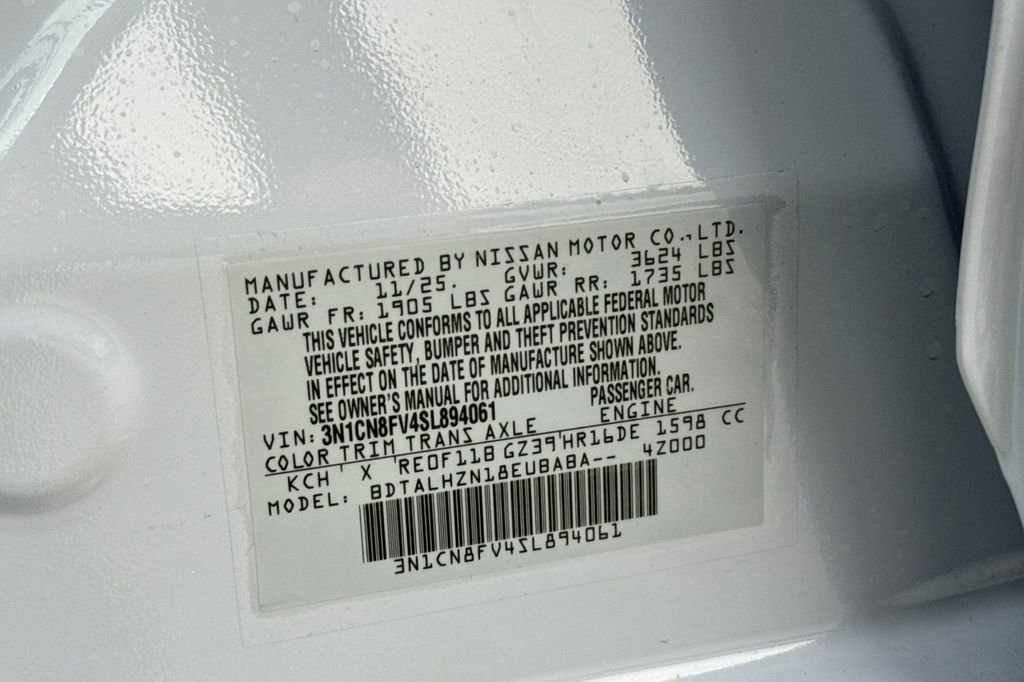 New 2025 Nissan Versa SR w/ Trunk Package image 21