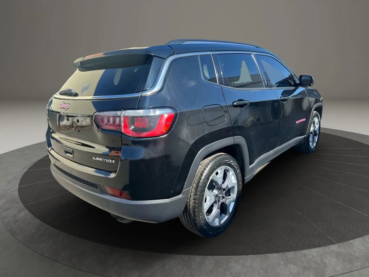 Used 2020 Jeep Compass Limited image 5