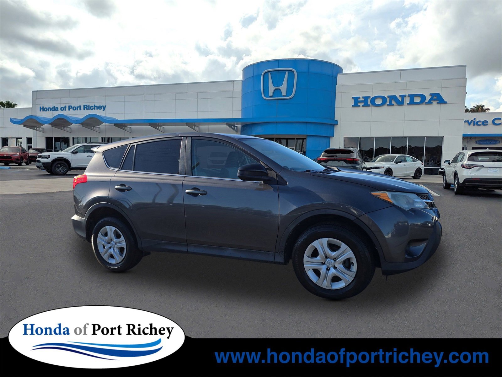 Used 2013 Toyota RAV4 LE image 1
