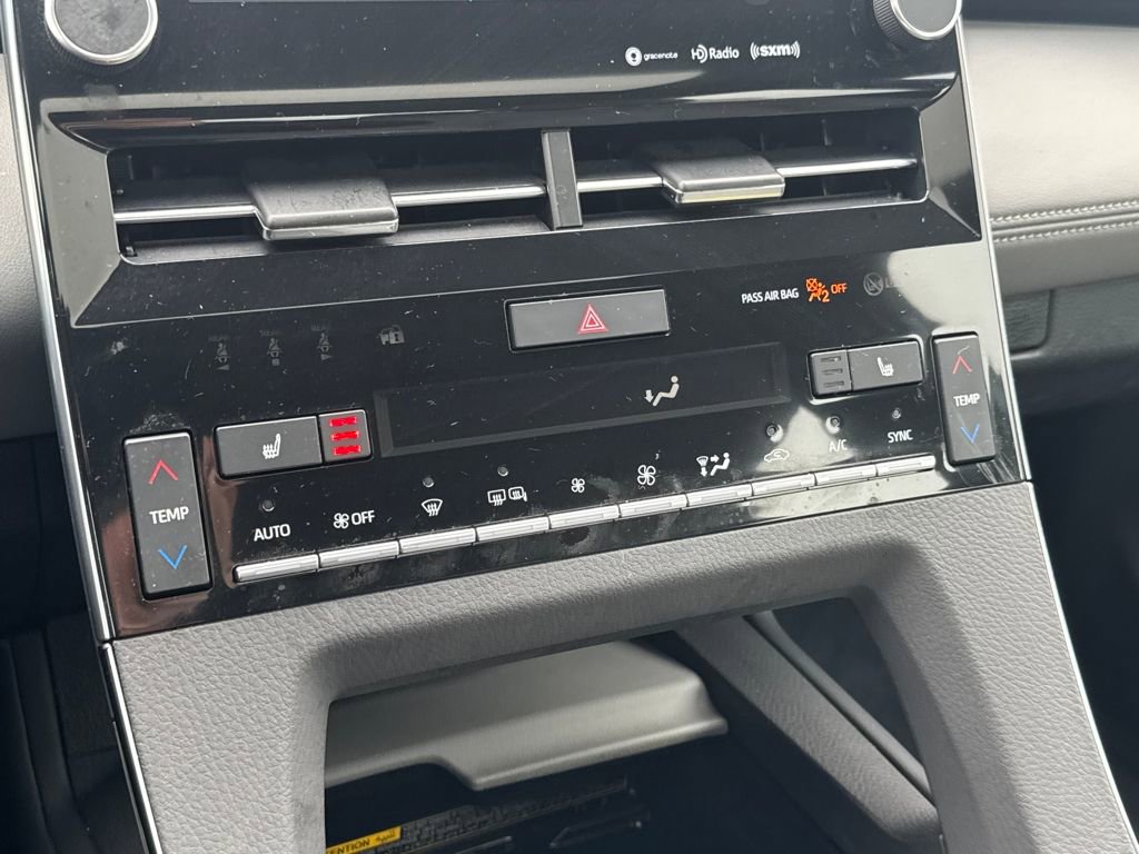 Used 2021 Toyota Avalon XLE w/ Moonroof Package image 24