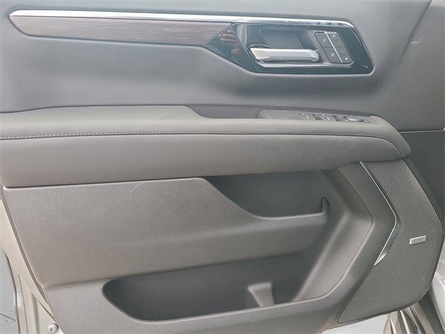 New 2026 Chevrolet Suburban LT w/ Comfort Package image 20