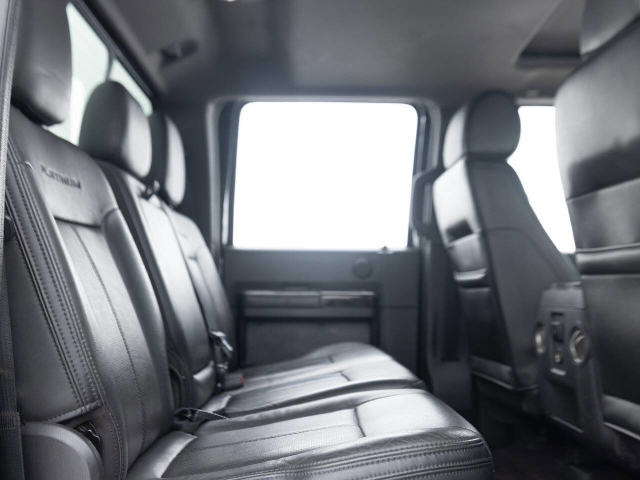 Used 2015 Ford F250 Platinum w/ FX4 Off-Road Package AWD/4WD image 36