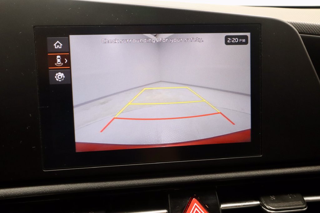 Used 2025 Kia Niro LX FWD image 2