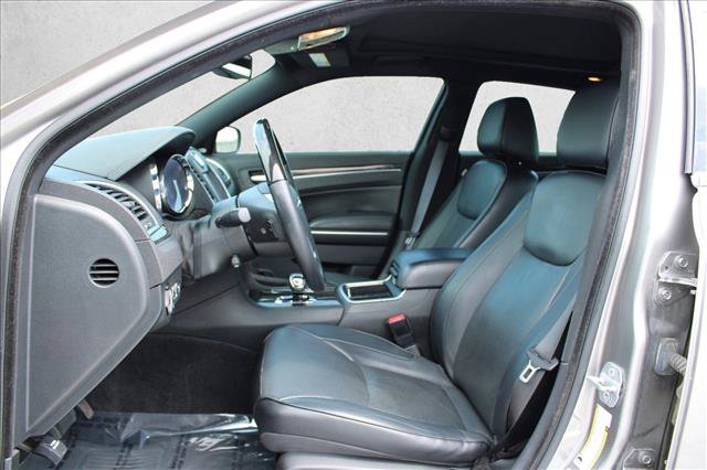 Used 2014 Chrysler 300 C AWD/4WD image 18
