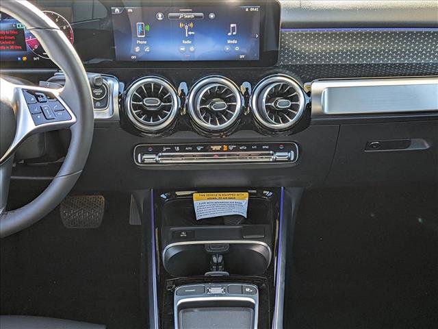 Certified 2025 Mercedes-Benz GLB 250 image 11