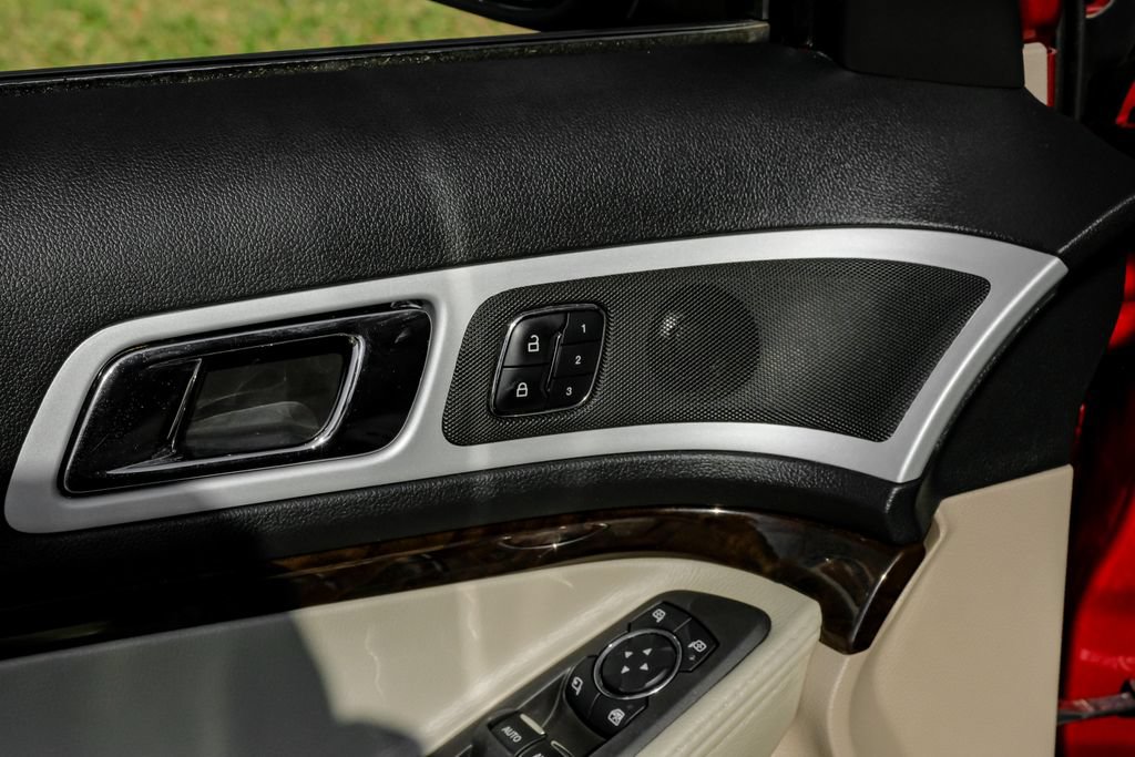 Used 2014 Ford Explorer Limited w/ Equipment Group 302A FWD image 50