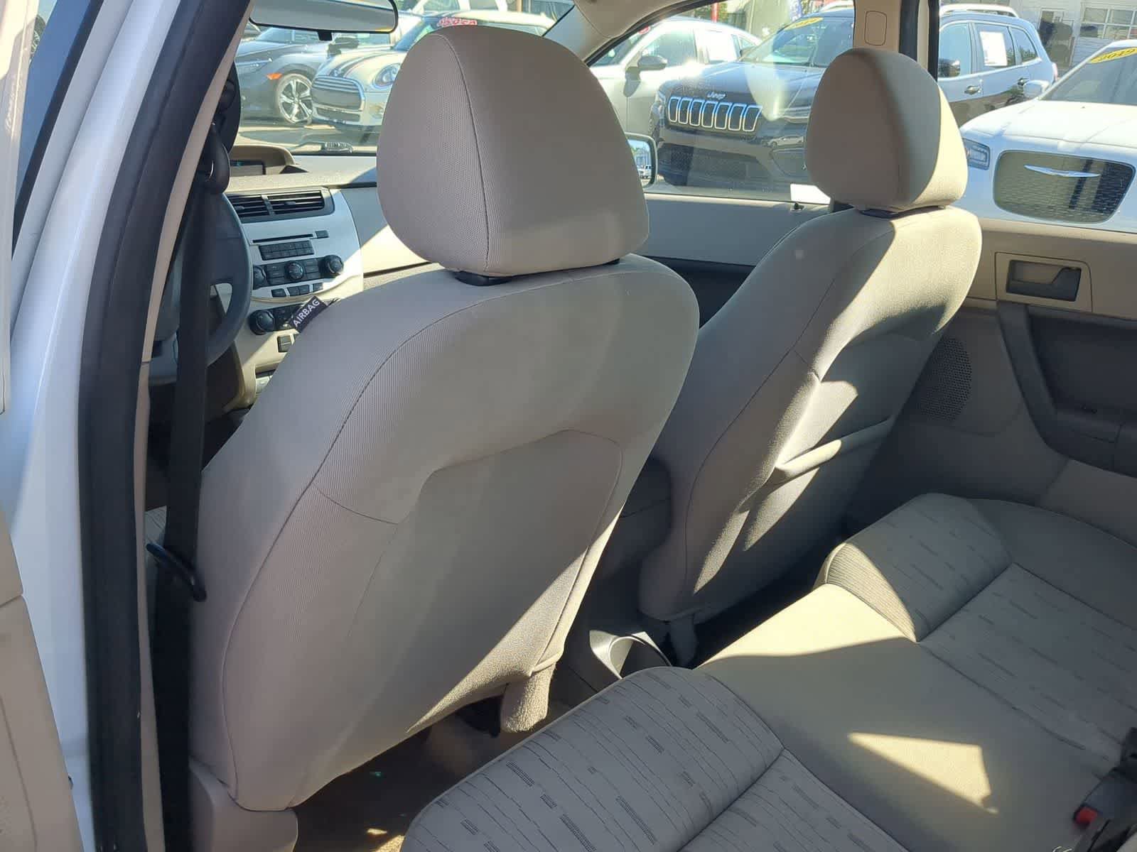 Used 2008 Ford Focus SE FWD image 19