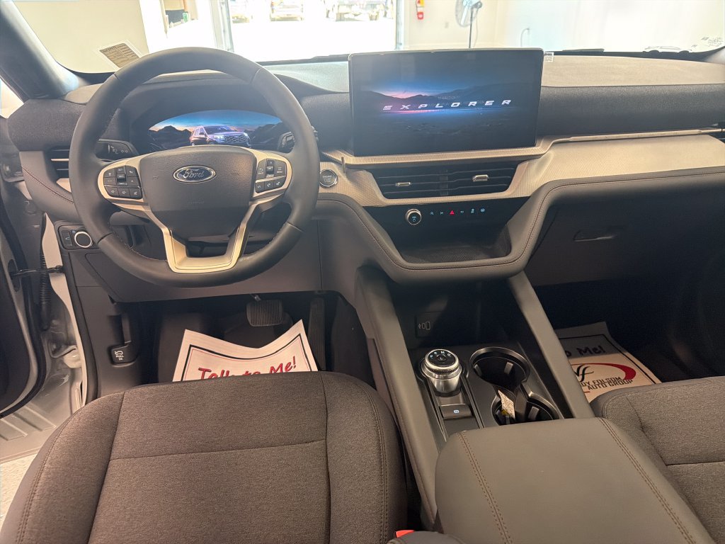New 2027 Ford Explorer Active RWD image 14