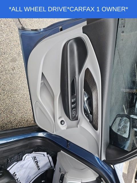 Used 2024 GMC Terrain SLE w/ Driver Convenience Package image 28