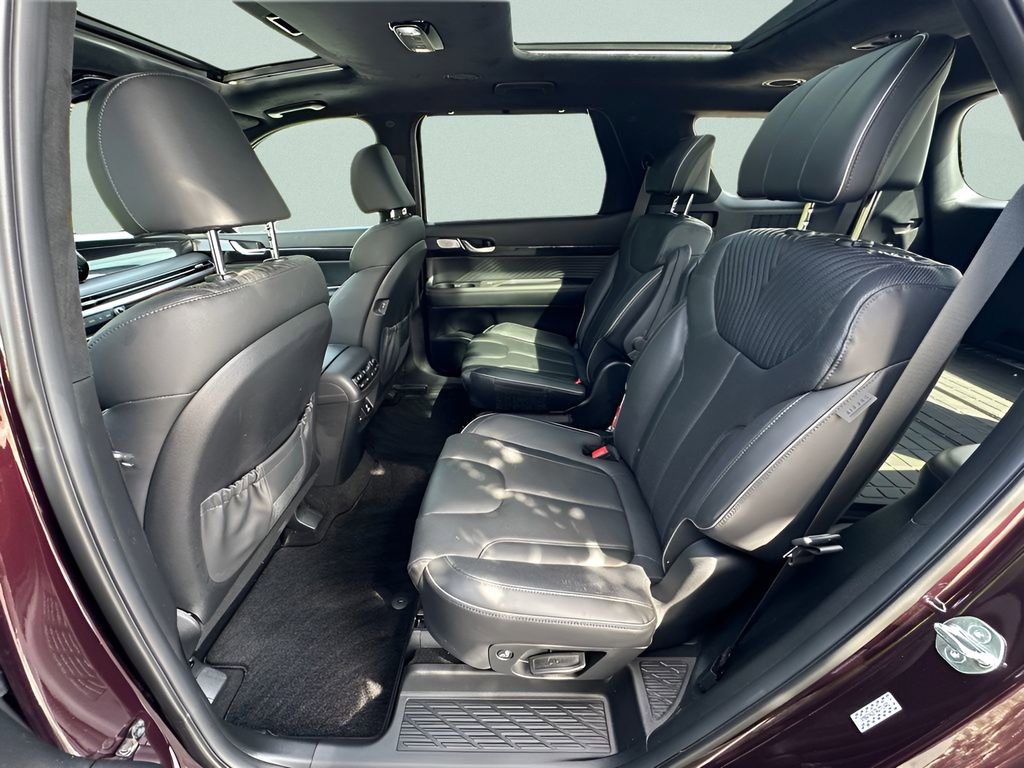 Used 2024 Hyundai Palisade Calligraphy image 24