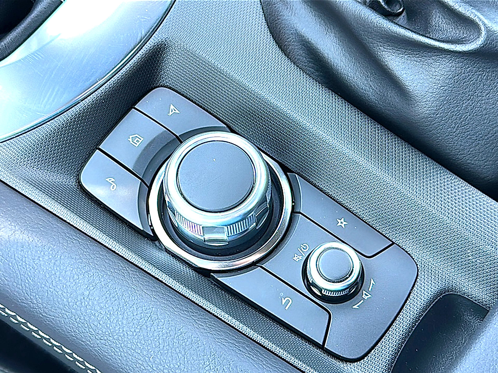 Used 2025 MAZDA MX-5 Miata RF Club RWD image 31