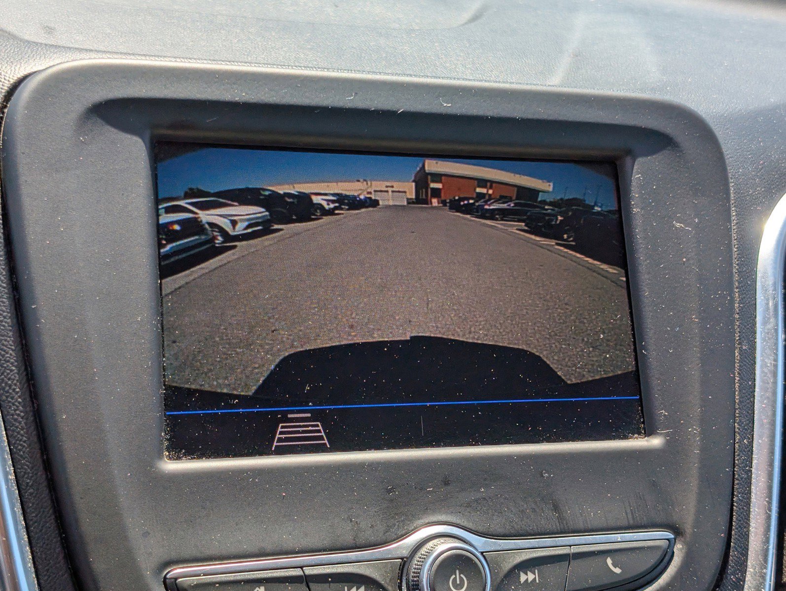 Used 2021 Chevrolet Equinox LS w/ LS Convenience Package FWD image 24
