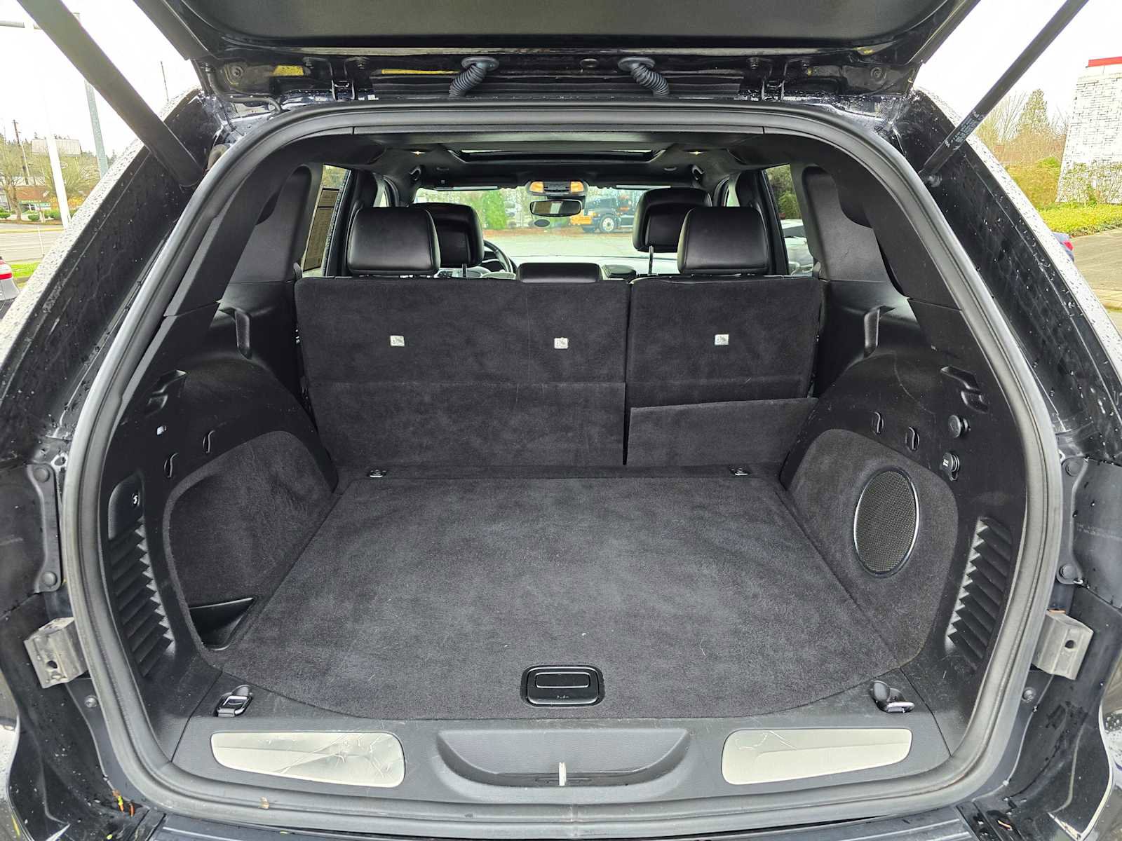 Used 2019 Jeep Grand Cherokee SRT image 15