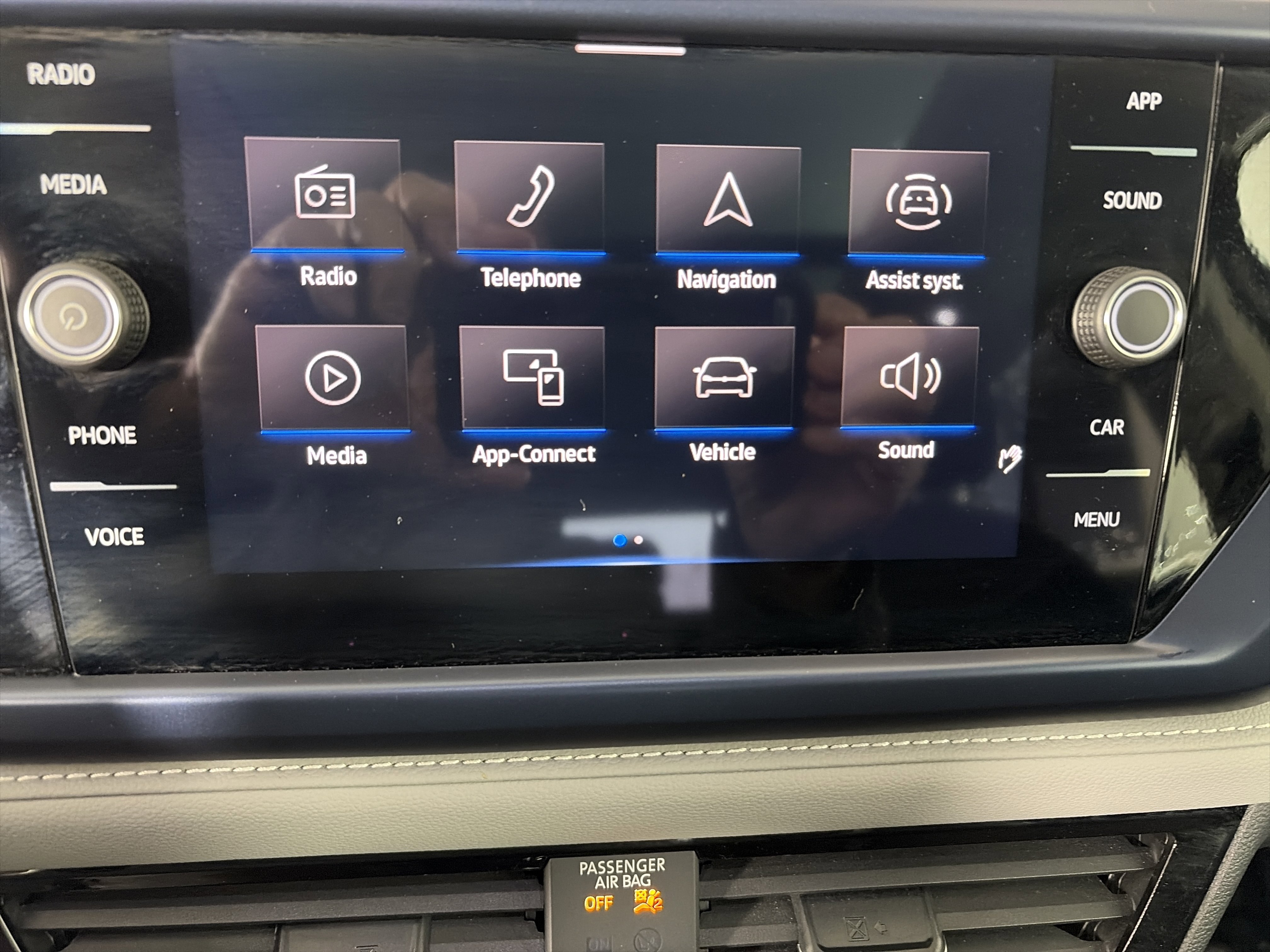 Used 2024 Volkswagen Taos SE w/ Panoramic Sunroof Package image 20