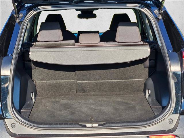 Used 2022 Toyota RAV4 LE AWD/4WD image 6