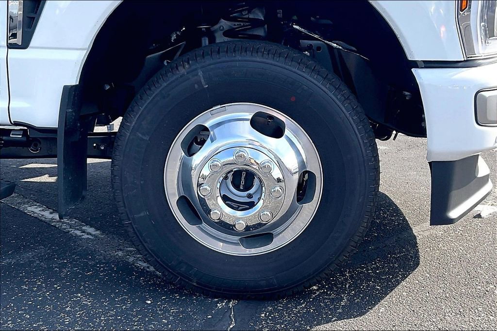 New 2026 Ford F350 Platinum w/ Platinum Plus Package image 12